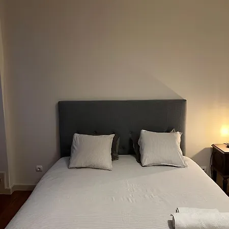 Com Varanda No Chiado Em Privatunterkunft *