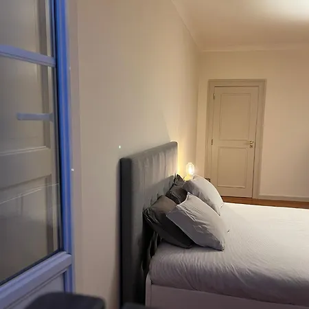 Com Varanda No Chiado Em Habitación en casa particular