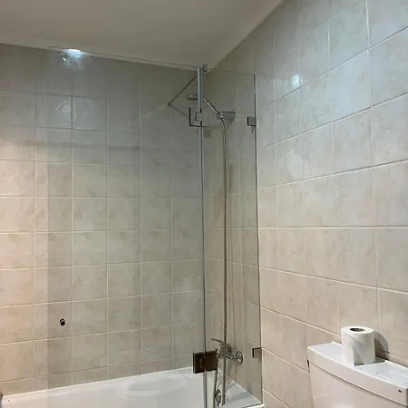 Habitación en casa particular Com Varanda No Chiado Em *