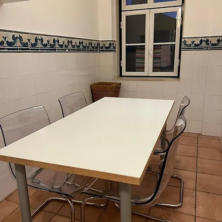 Habitación en casa particular Com Varanda No Chiado Em Lisboa